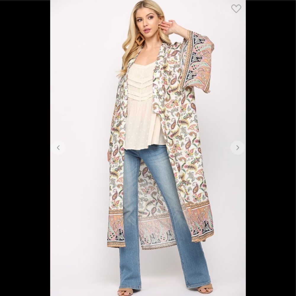 Paisley print mixed and placement maxi kimono. - Picture 1 of 6